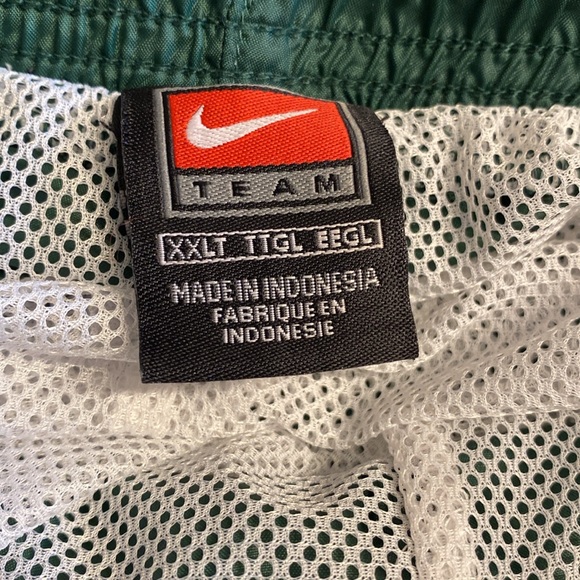 Men’s XXLT green Nike athletic pants - Picture 7 of 7